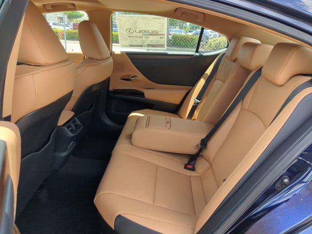 new 2025 Lexus ES 300h car, priced at $48,356