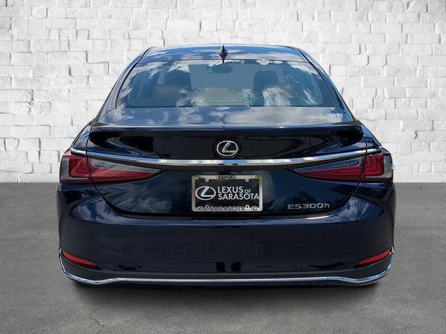 new 2025 Lexus ES 300h car, priced at $48,356