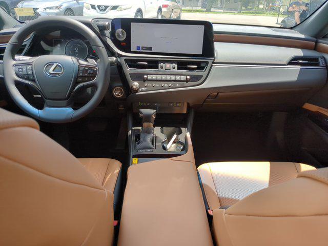 new 2025 Lexus ES 300h car, priced at $48,356
