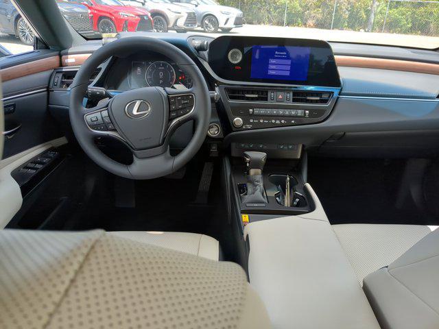 new 2025 Lexus ES 350 car, priced at $45,858