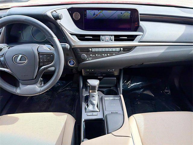 used 2020 Lexus ES 300h car, priced at $29,999