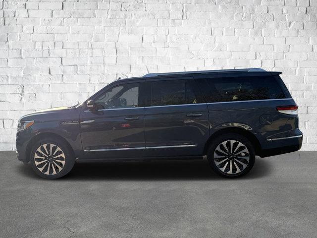 used 2022 Lincoln Navigator car, priced at $59,155