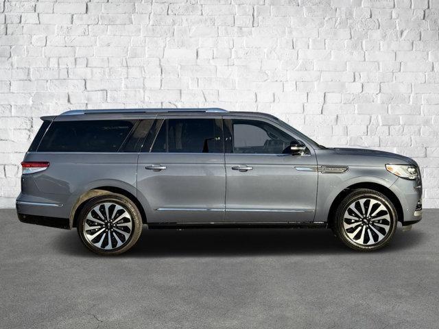 used 2022 Lincoln Navigator car, priced at $59,155