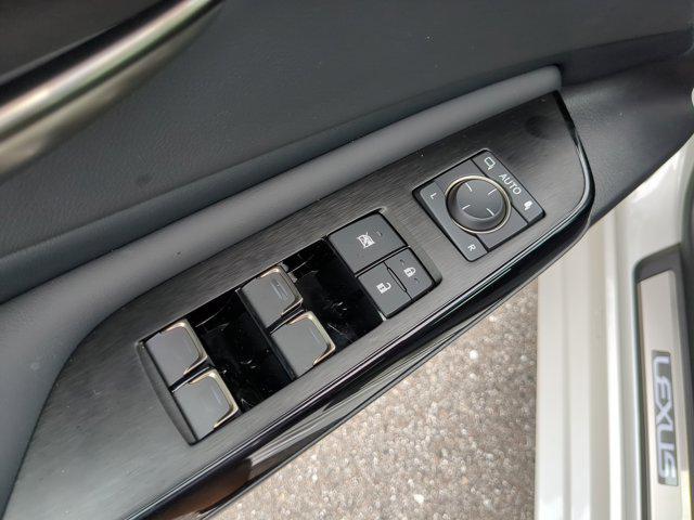 new 2025 Lexus ES 350 car, priced at $46,318