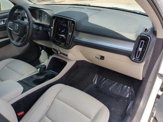 used 2022 Volvo XC40 car, priced at $20,874