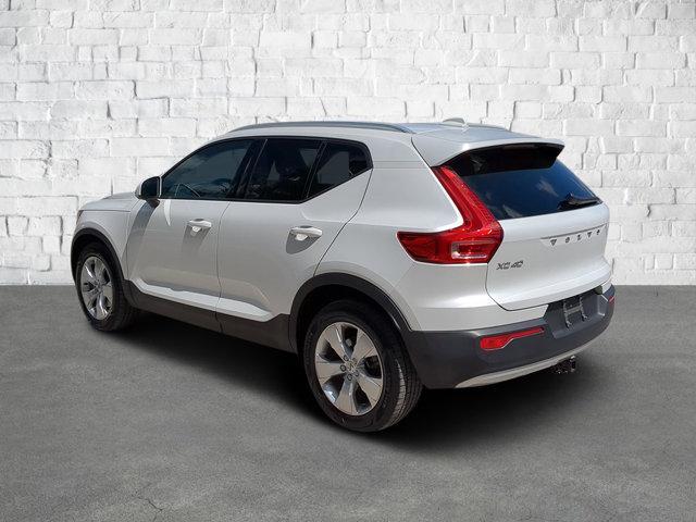 used 2022 Volvo XC40 car, priced at $20,874