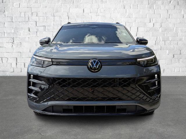 used 2025 Volkswagen Tiguan car, priced at $34,299