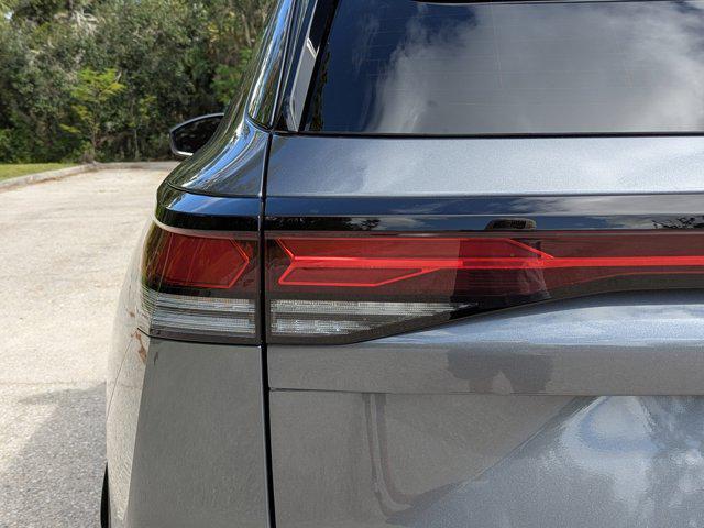 used 2025 Volkswagen Tiguan car, priced at $34,299