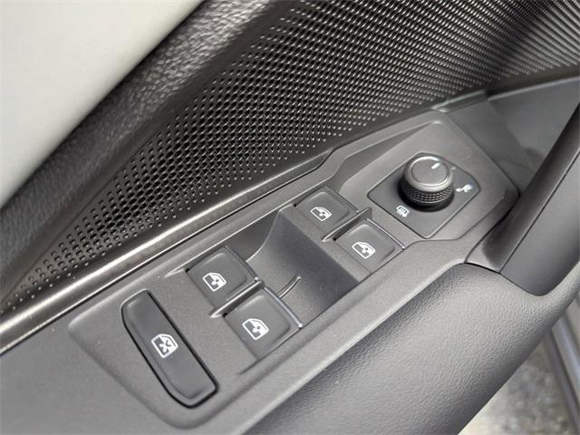 used 2025 Volkswagen Tiguan car, priced at $32,888