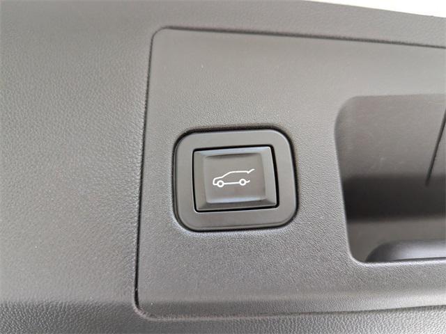 used 2018 Cadillac XT5 car, priced at $16,996