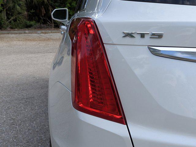 used 2018 Cadillac XT5 car, priced at $17,596