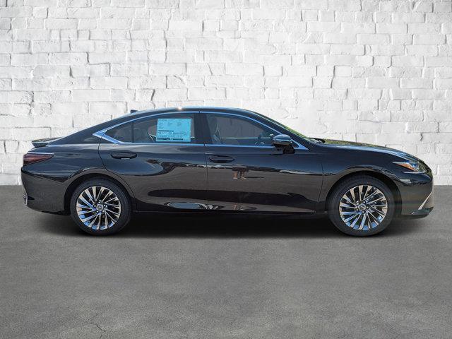 new 2025 Lexus ES 300h car, priced at $51,507