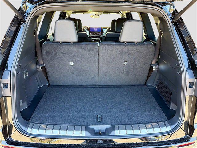 new 2026 Lexus TX 500h car, priced at $74,083