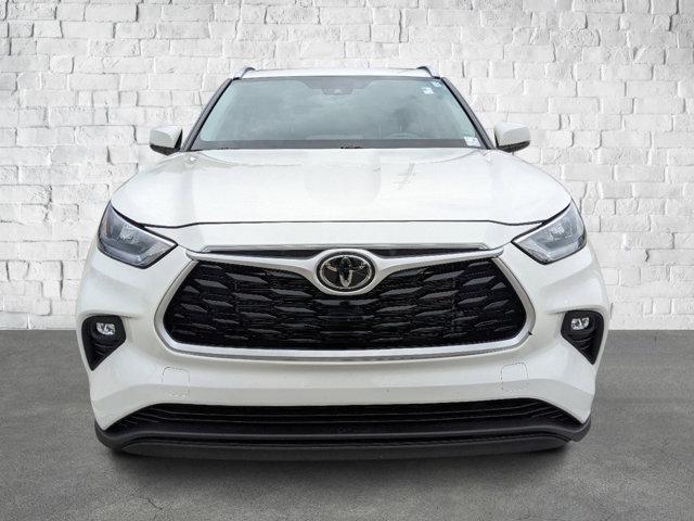 used 2020 Toyota Highlander car, priced at $30,988