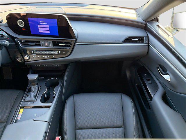 new 2025 Lexus ES 350 car, priced at $45,856