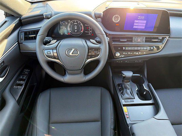 new 2025 Lexus ES 350 car, priced at $45,856