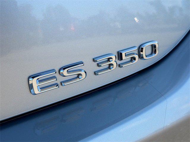 new 2025 Lexus ES 350 car, priced at $45,856