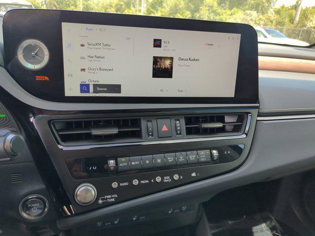 new 2025 Lexus ES 300h car, priced at $48,816