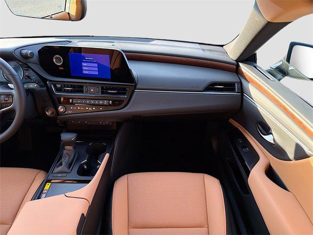 new 2025 Lexus ES 350 car, priced at $45,796