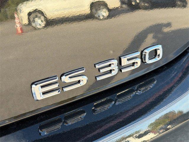 new 2025 Lexus ES 350 car, priced at $45,796
