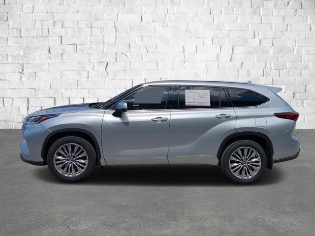 used 2023 Toyota Highlander car, priced at $37,116