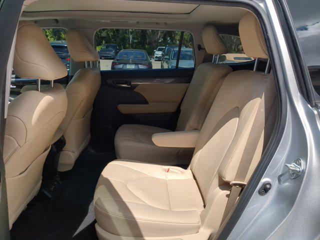 used 2023 Toyota Highlander car, priced at $37,116