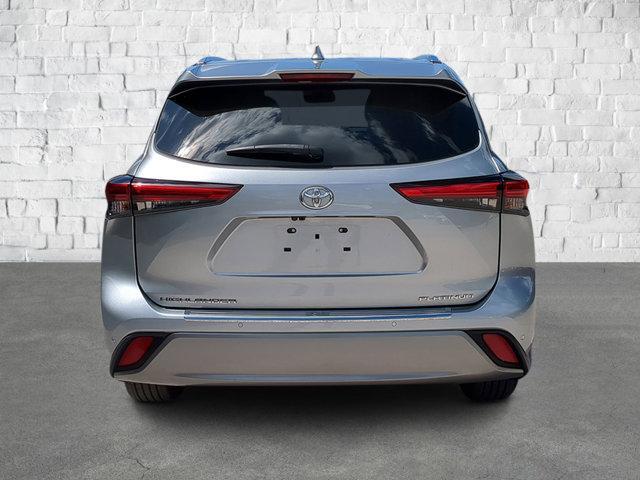 used 2023 Toyota Highlander car, priced at $37,116