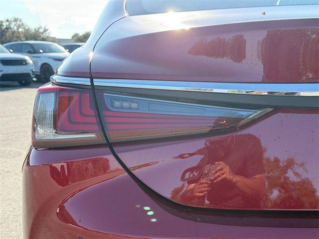 new 2025 Lexus ES 350 car, priced at $49,704