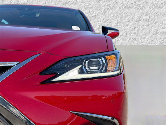 new 2025 Lexus ES 350 car, priced at $49,704