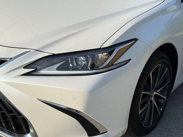 used 2025 Lexus ES 350 car, priced at $43,445