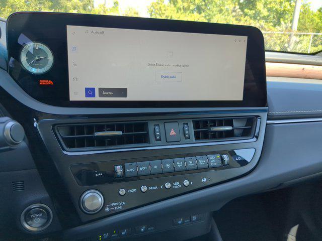 new 2025 Lexus ES 300h car, priced at $48,356