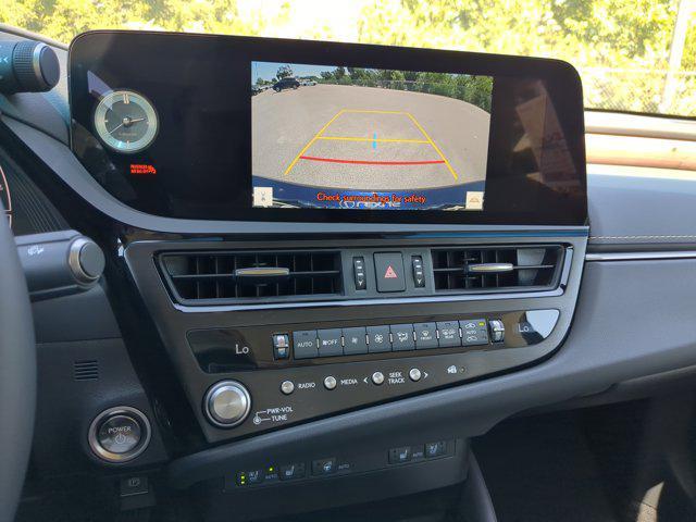 new 2025 Lexus ES 300h car, priced at $48,356