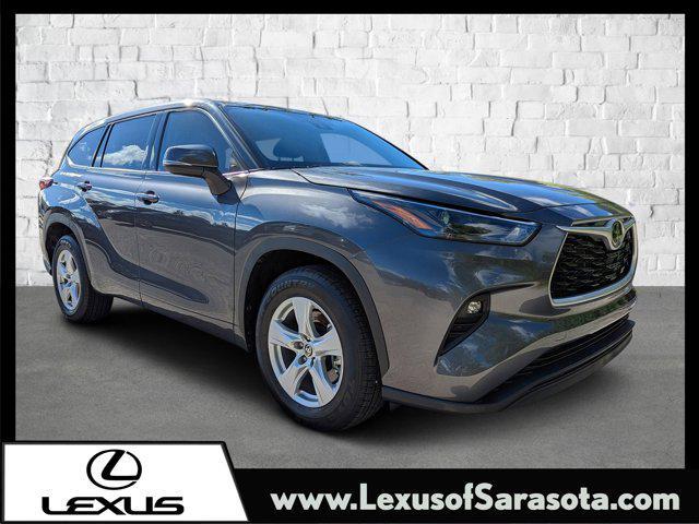 used 2022 Toyota Highlander car, priced at $26,922