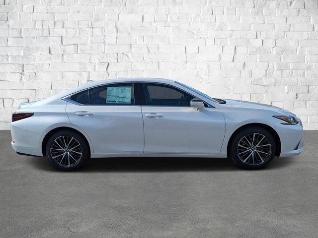 new 2025 Lexus ES 350 car, priced at $46,318