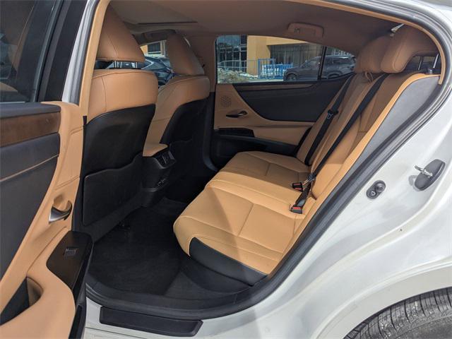 used 2023 Lexus ES 300h car, priced at $29,998