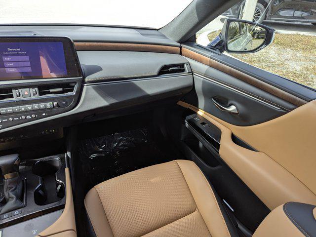 used 2023 Lexus ES 300h car, priced at $34,442