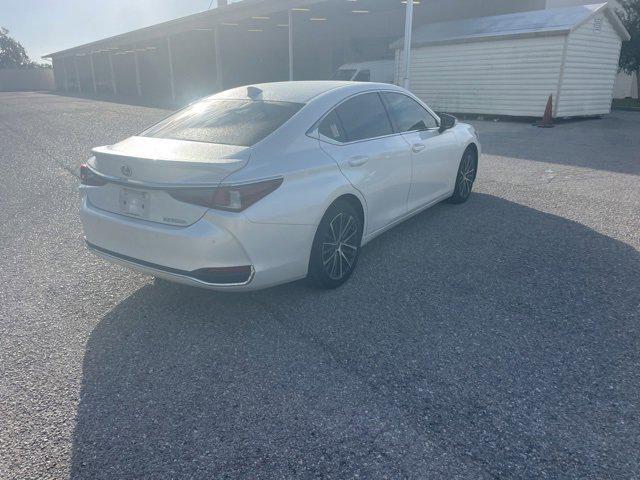 used 2023 Lexus ES 300h car, priced at $34,512