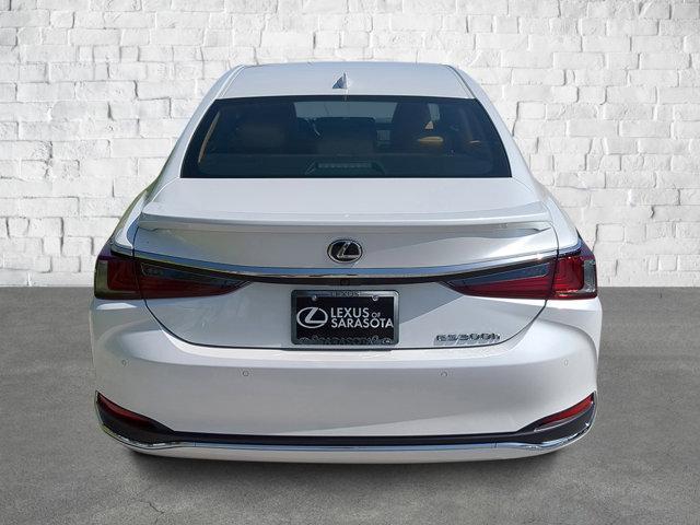 new 2025 Lexus ES 300h car, priced at $52,000