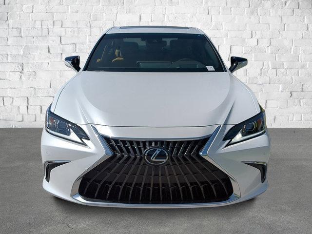 new 2025 Lexus ES 300h car, priced at $52,000