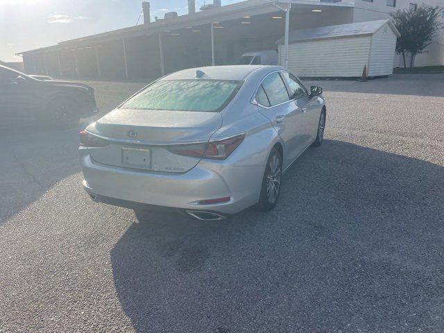 used 2020 Lexus ES 350 car, priced at $32,499