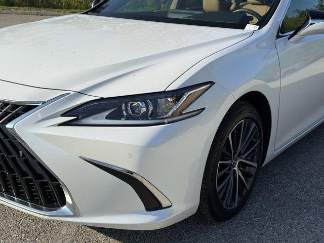 used 2025 Lexus ES 350 car, priced at $42,441