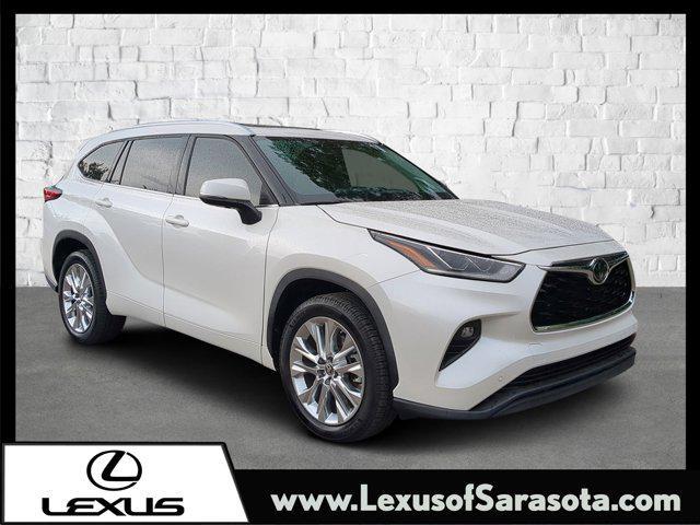used 2021 Toyota Highlander car, priced at $31,251
