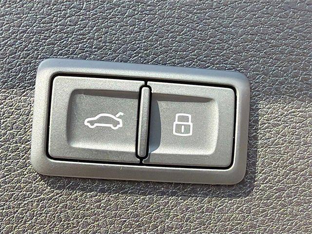 used 2024 Audi Q5 car, priced at $41,999