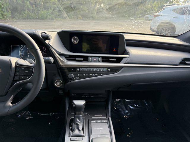 used 2020 Lexus ES 350 car, priced at $30,406