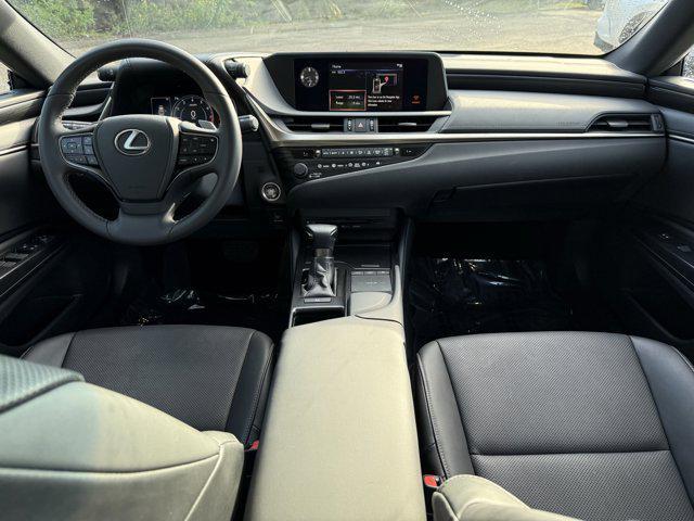 used 2020 Lexus ES 350 car, priced at $30,406