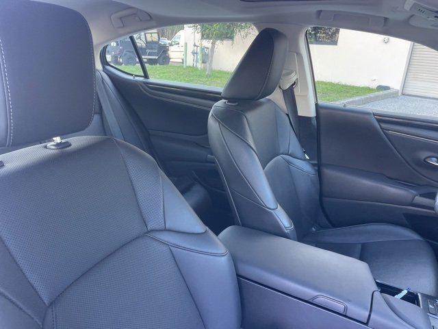 used 2020 Lexus ES 350 car, priced at $32,448