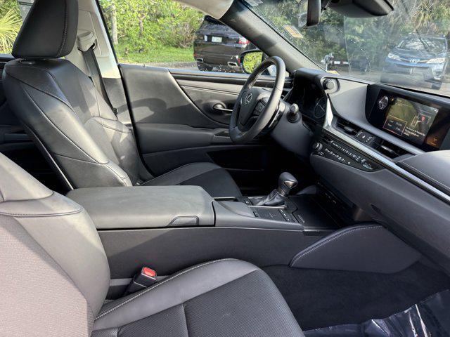 used 2020 Lexus ES 350 car, priced at $30,406