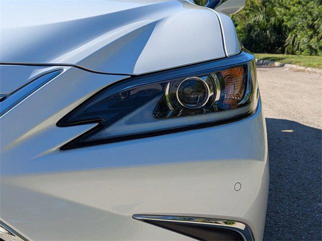 used 2020 Lexus ES 350 car, priced at $30,401