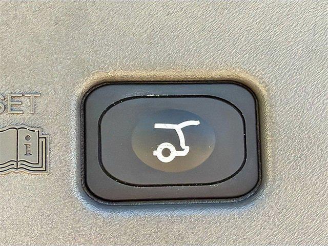 used 2024 Lincoln Nautilus car, priced at $38,888