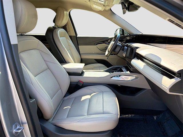 used 2024 Lincoln Nautilus car, priced at $38,888
